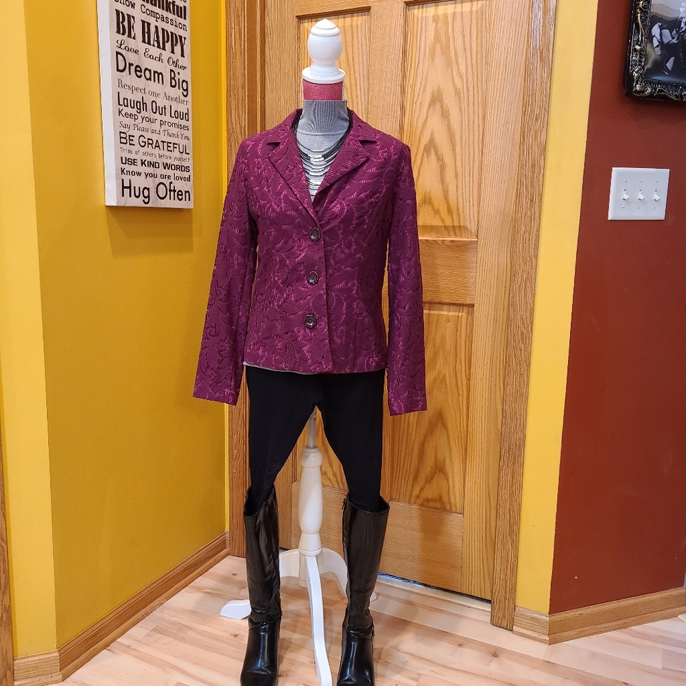Chicos sleeveless, knit, mockneck sweater